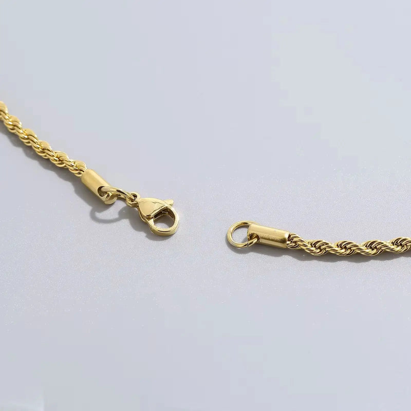 Colar Dourado de Aço Inoxidável